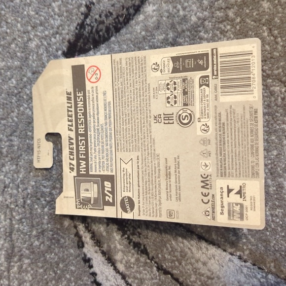 Hot wheels '47 Chevy Fleetline brand new - Picture 4 of 6